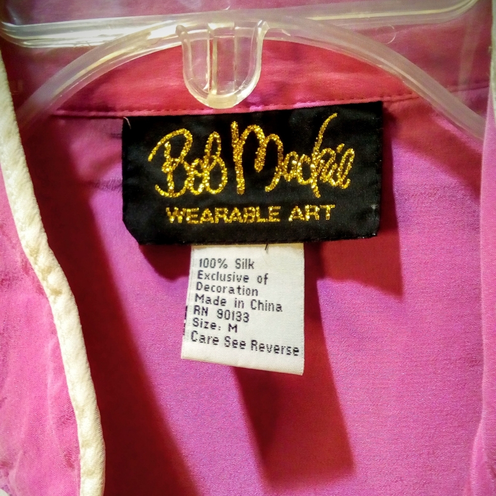 🌸!Unique Bob Mackie, Wearable Art Blouse!🌸 - Picture 4 of 7